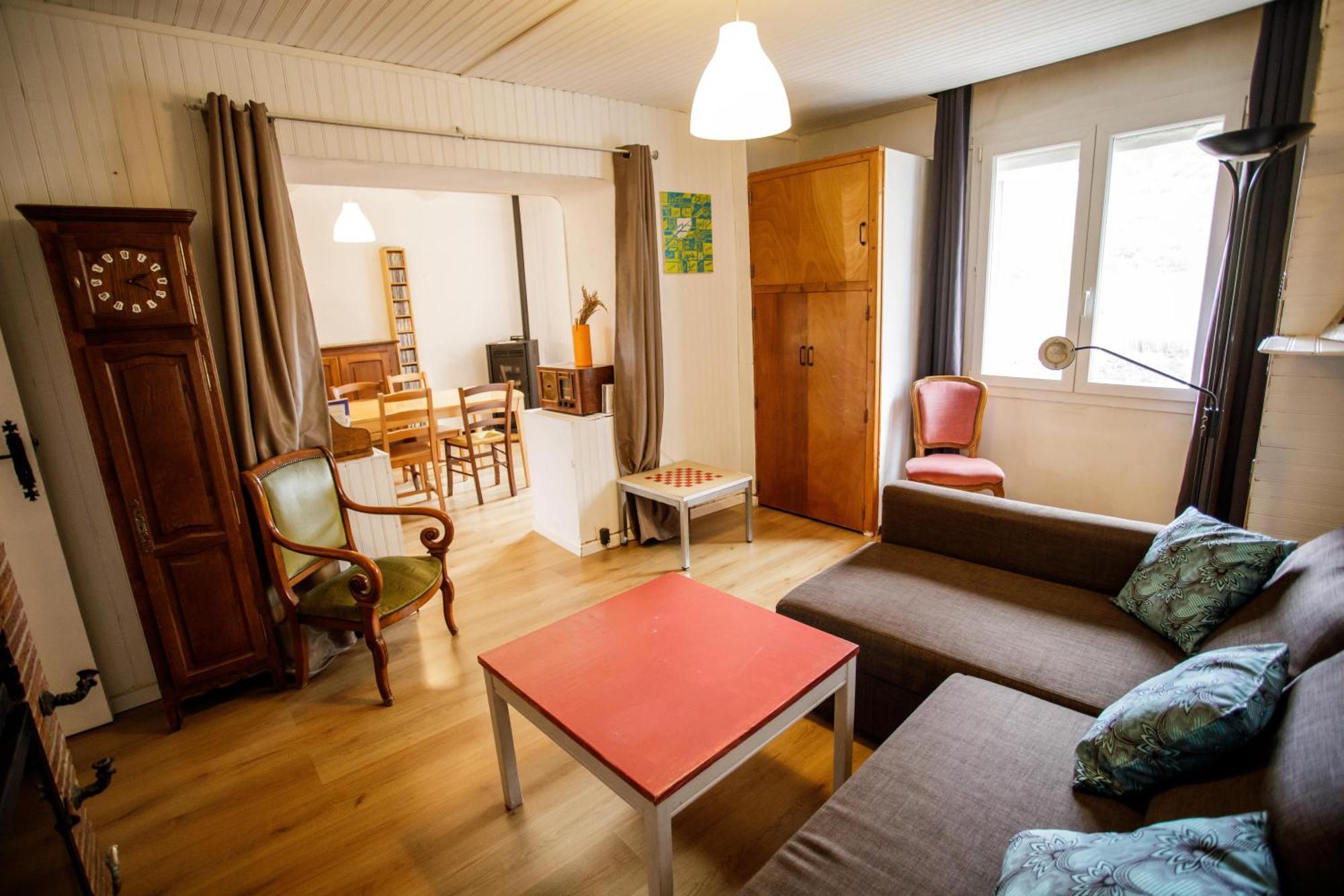 Gite Rue Tranquille Padern エクステリア 写真